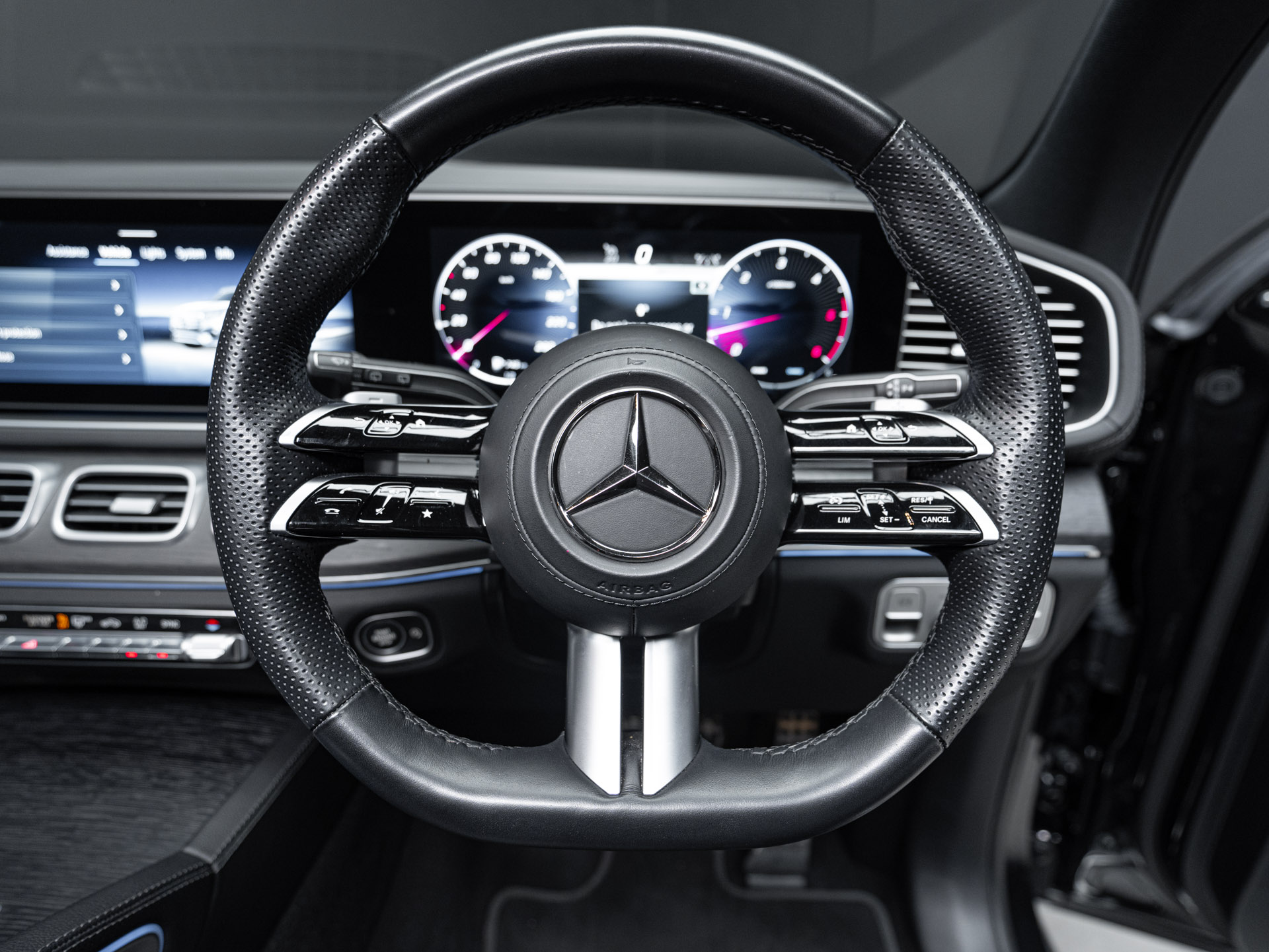 black mercedes gls450d 19