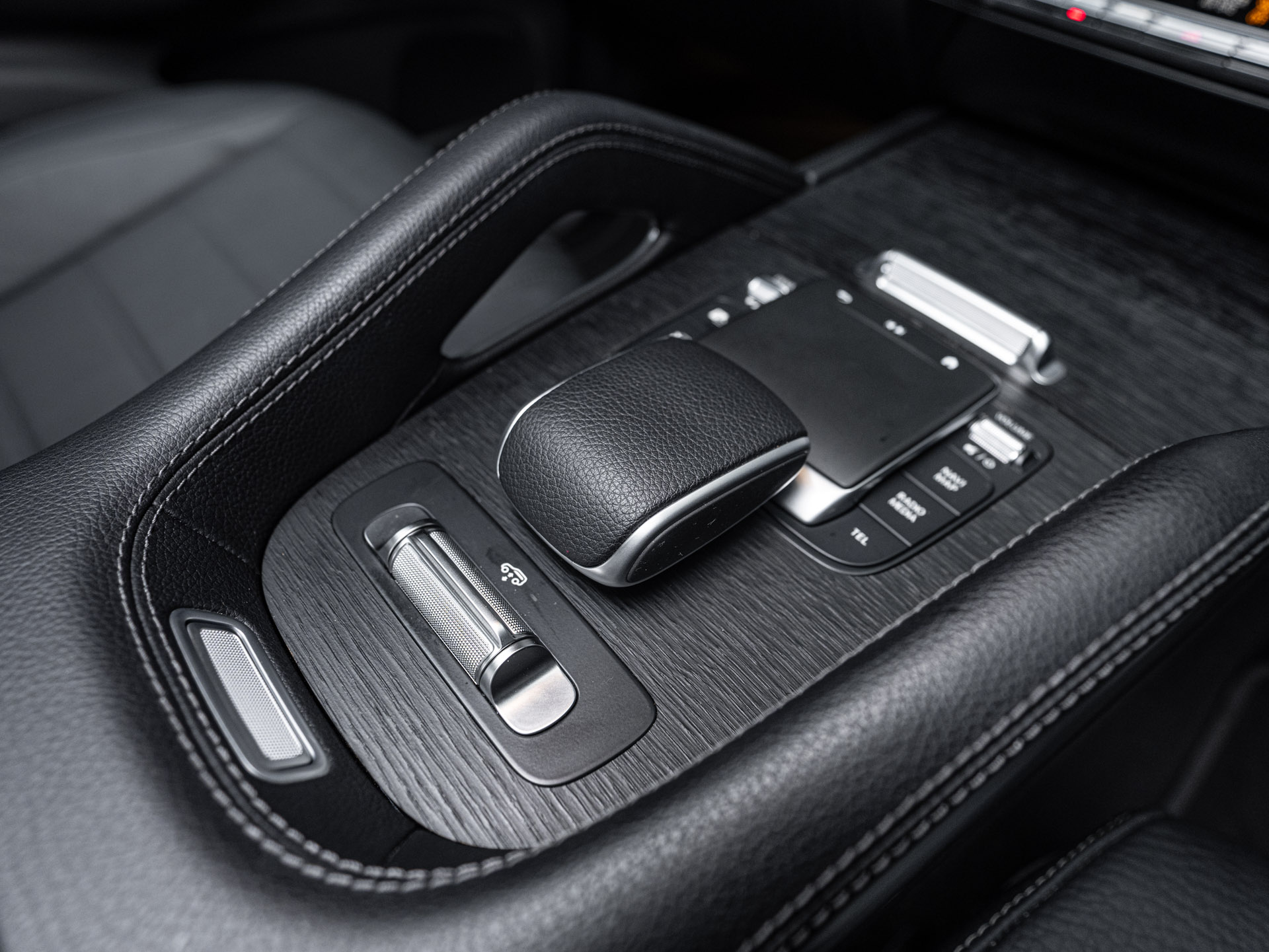black mercedes gls450d 21