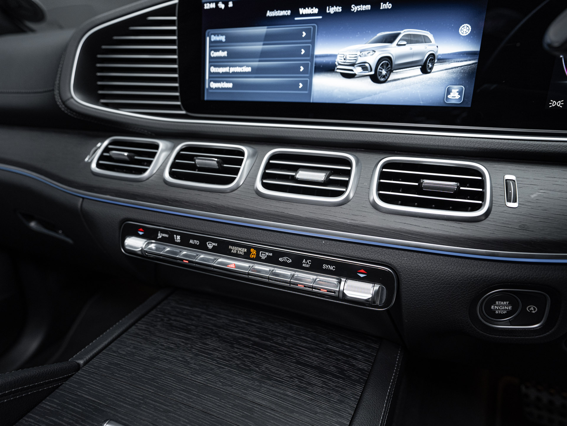 black mercedes gls450d 22