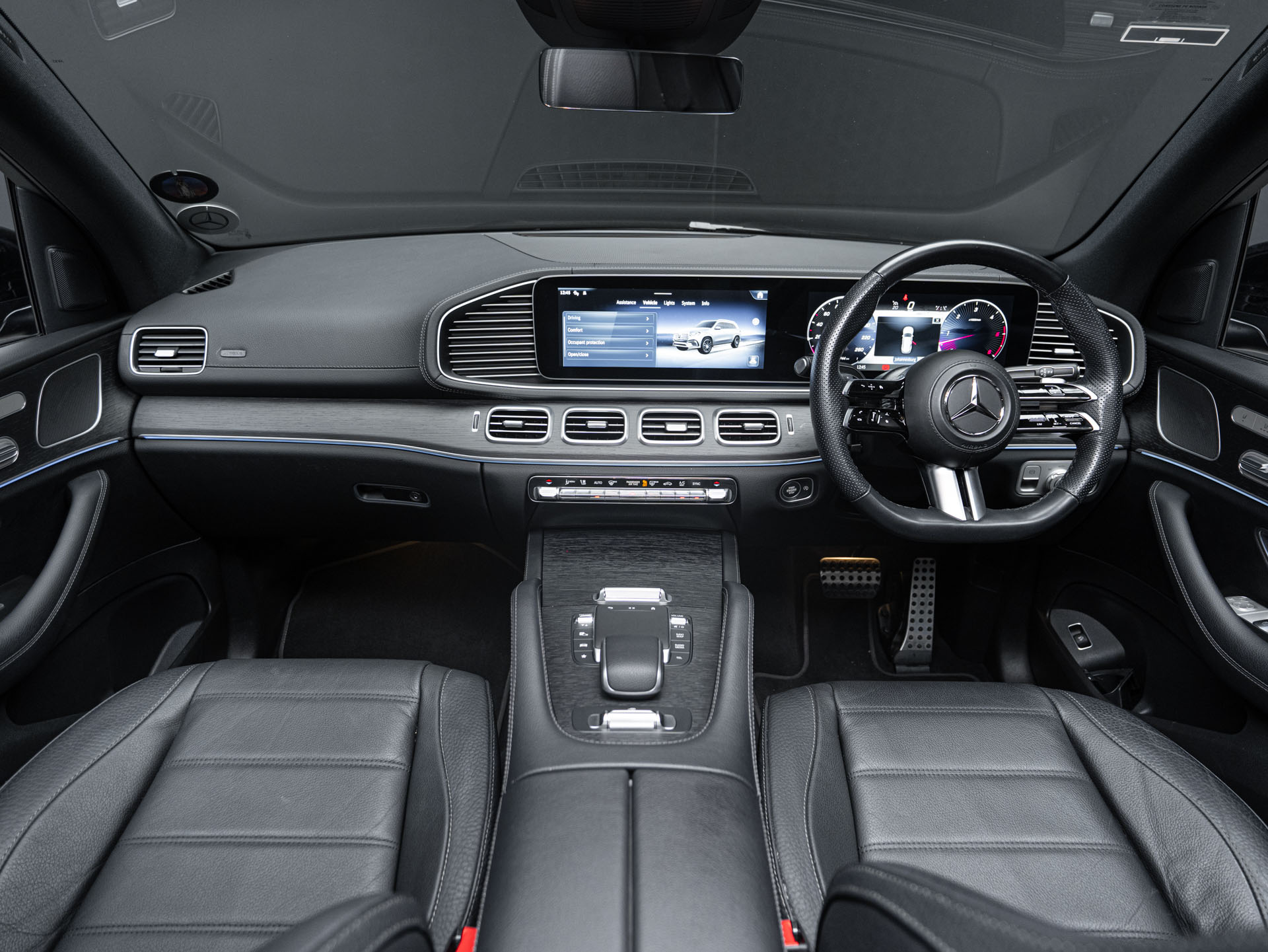 black mercedes gls450d 25