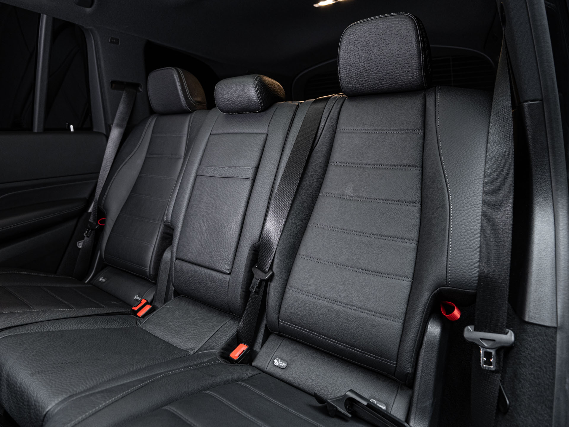 black mercedes gls450d 27