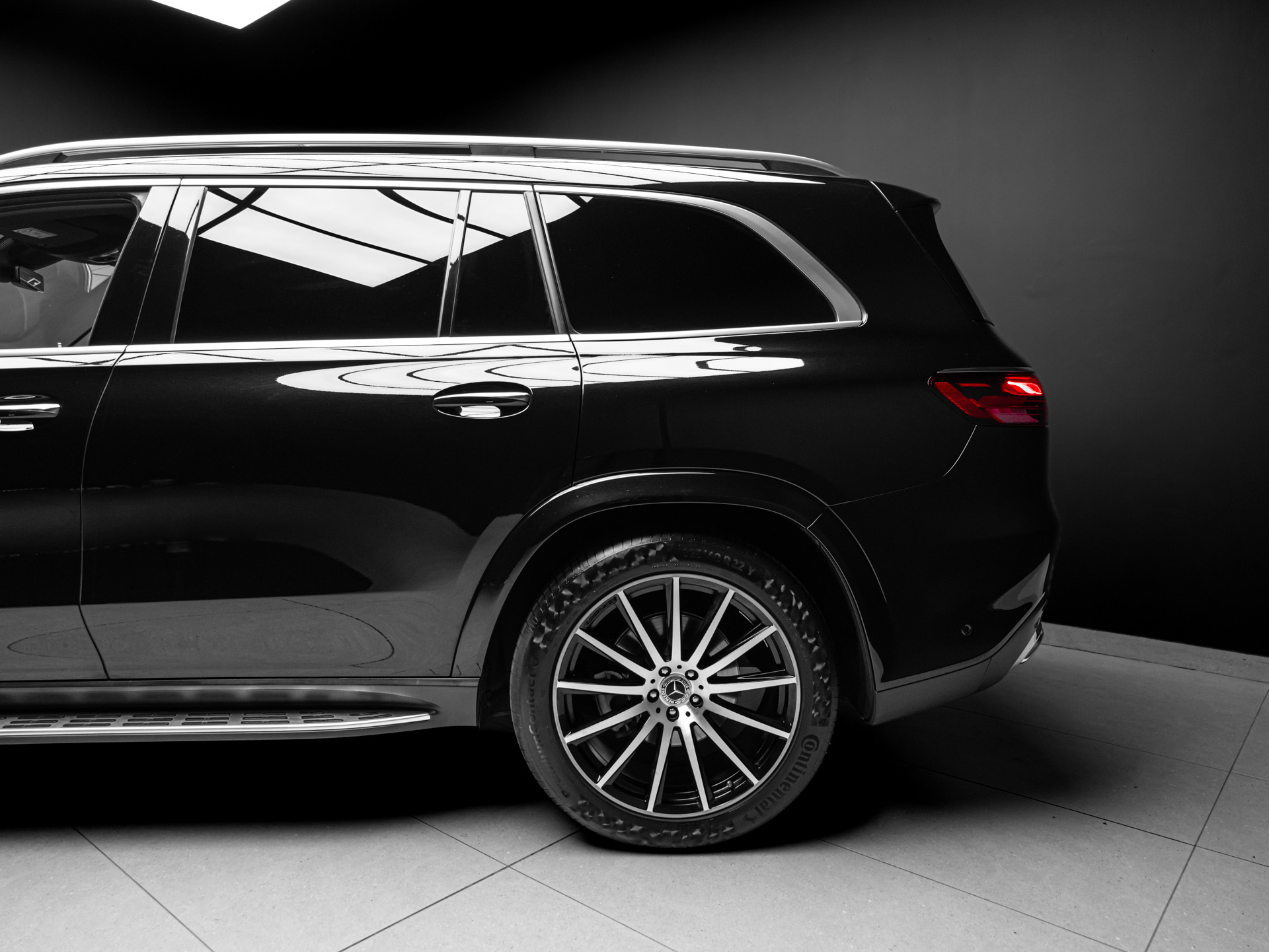 black mercedes gls450d 5