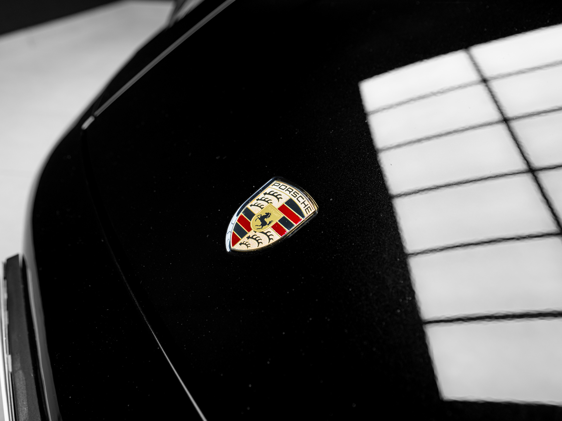 black porsche 911 targa 4 10