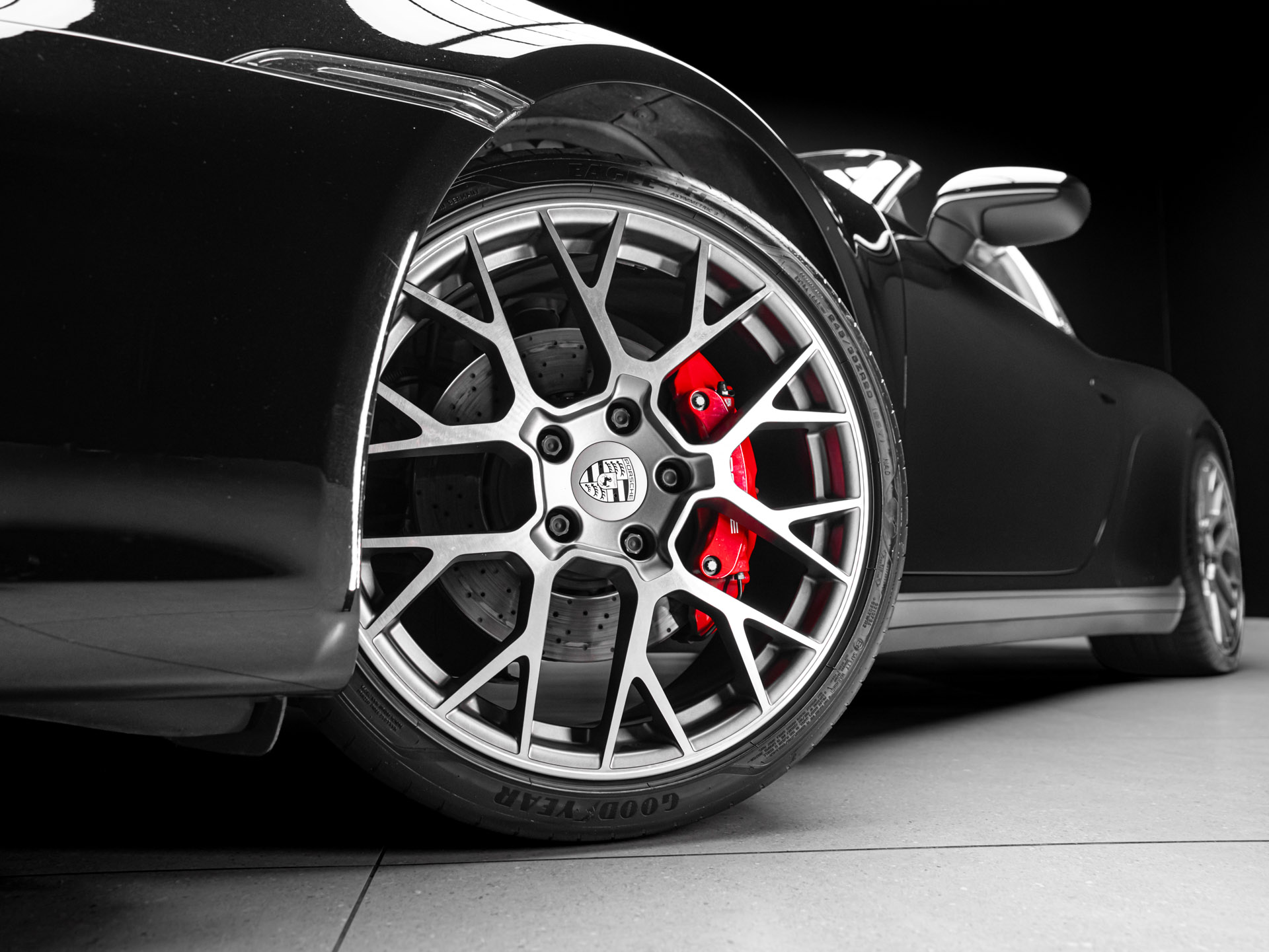 black porsche 911 targa 4 11