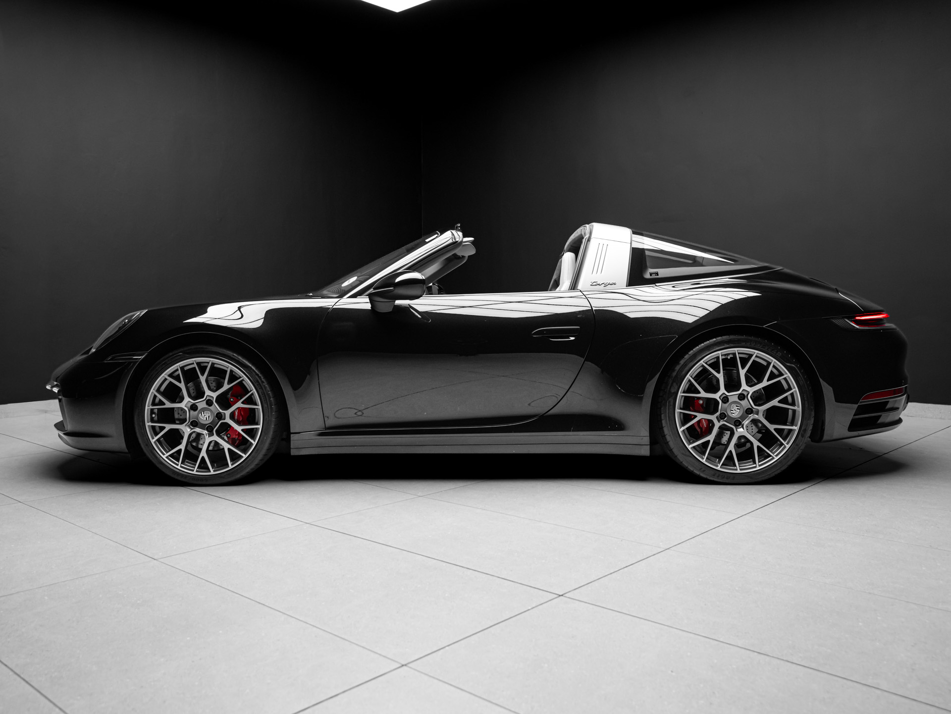 black porsche 911 targa 4 3