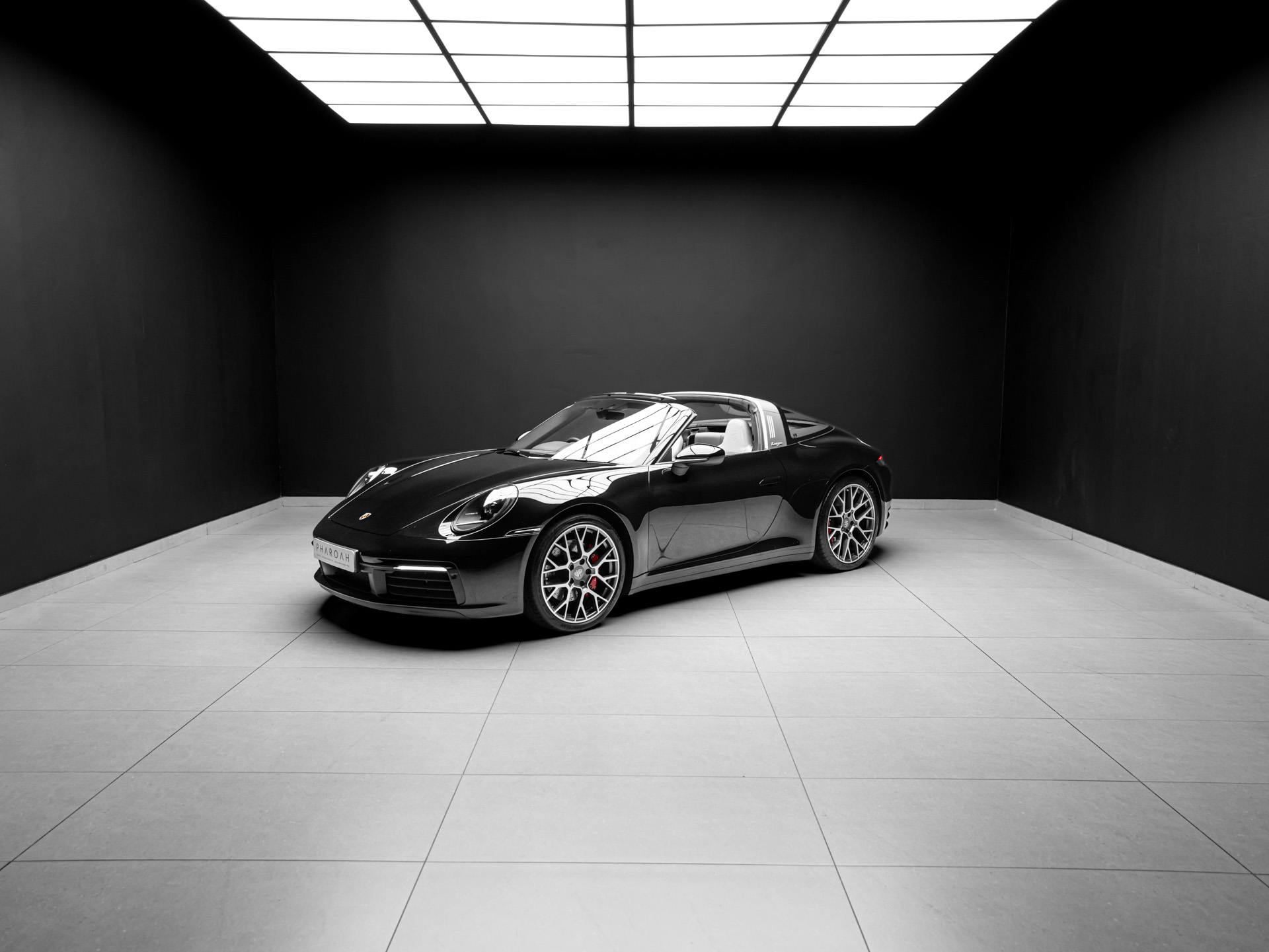 black porsche 911 targa 4