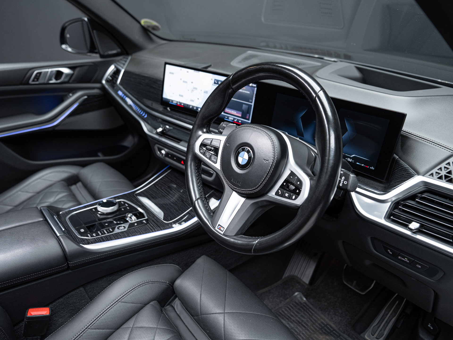 blue bmw x5 18