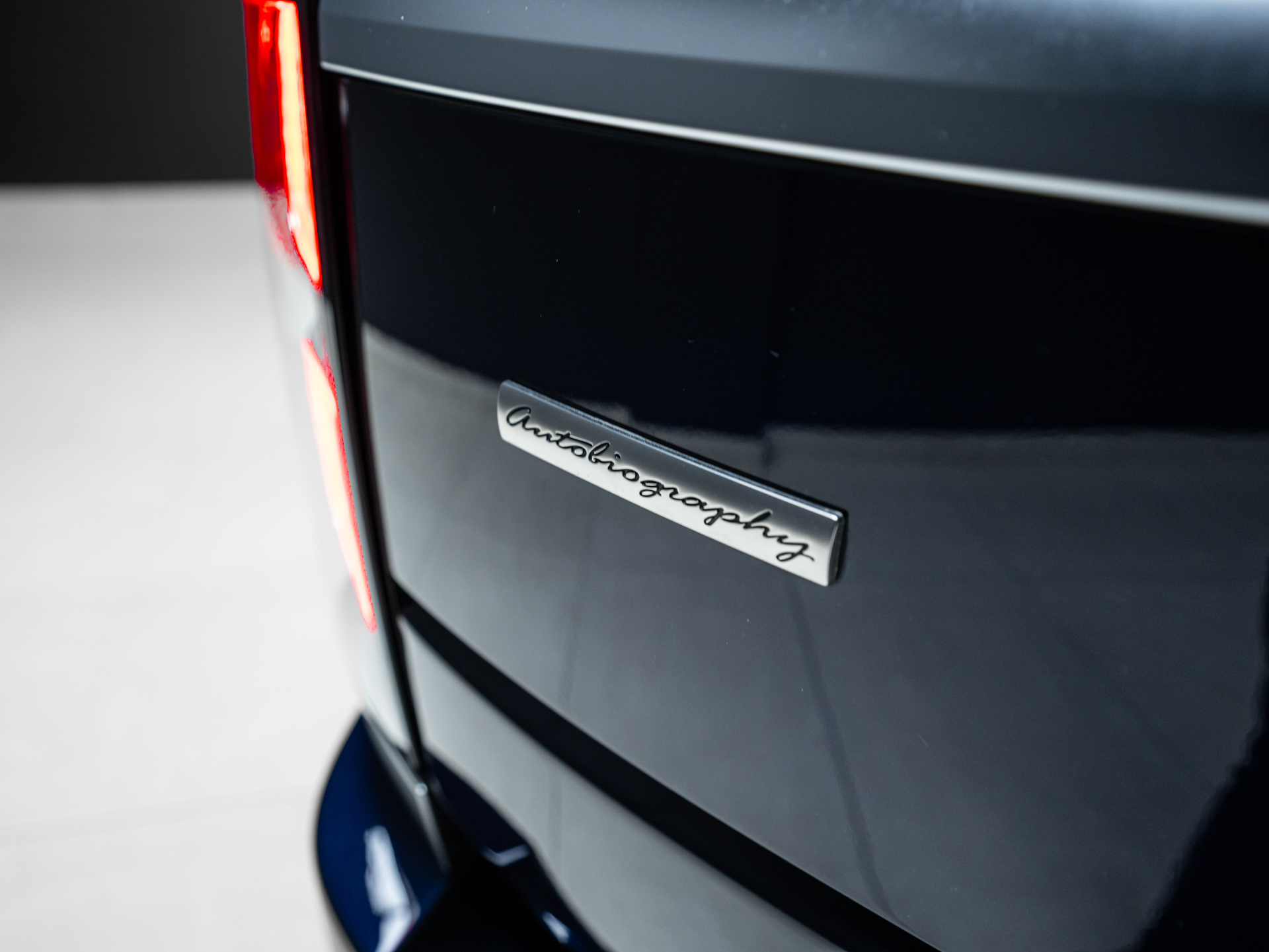 blue range rover autobiography 15