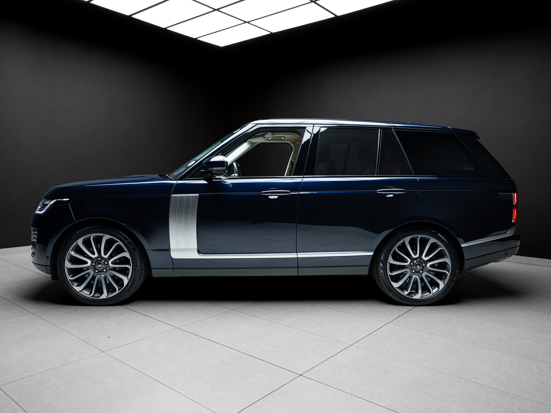 blue range rover autobiography 2