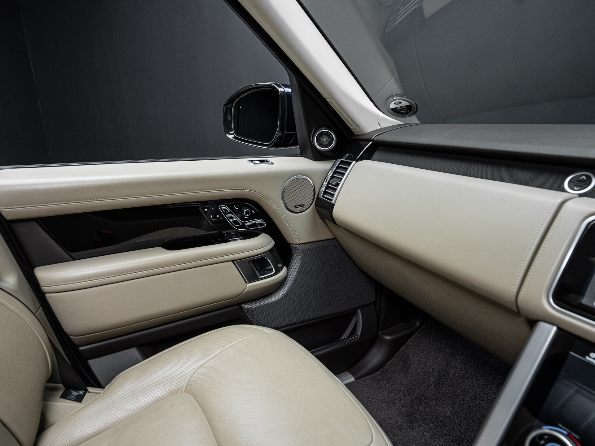 blue range rover autobiography 25