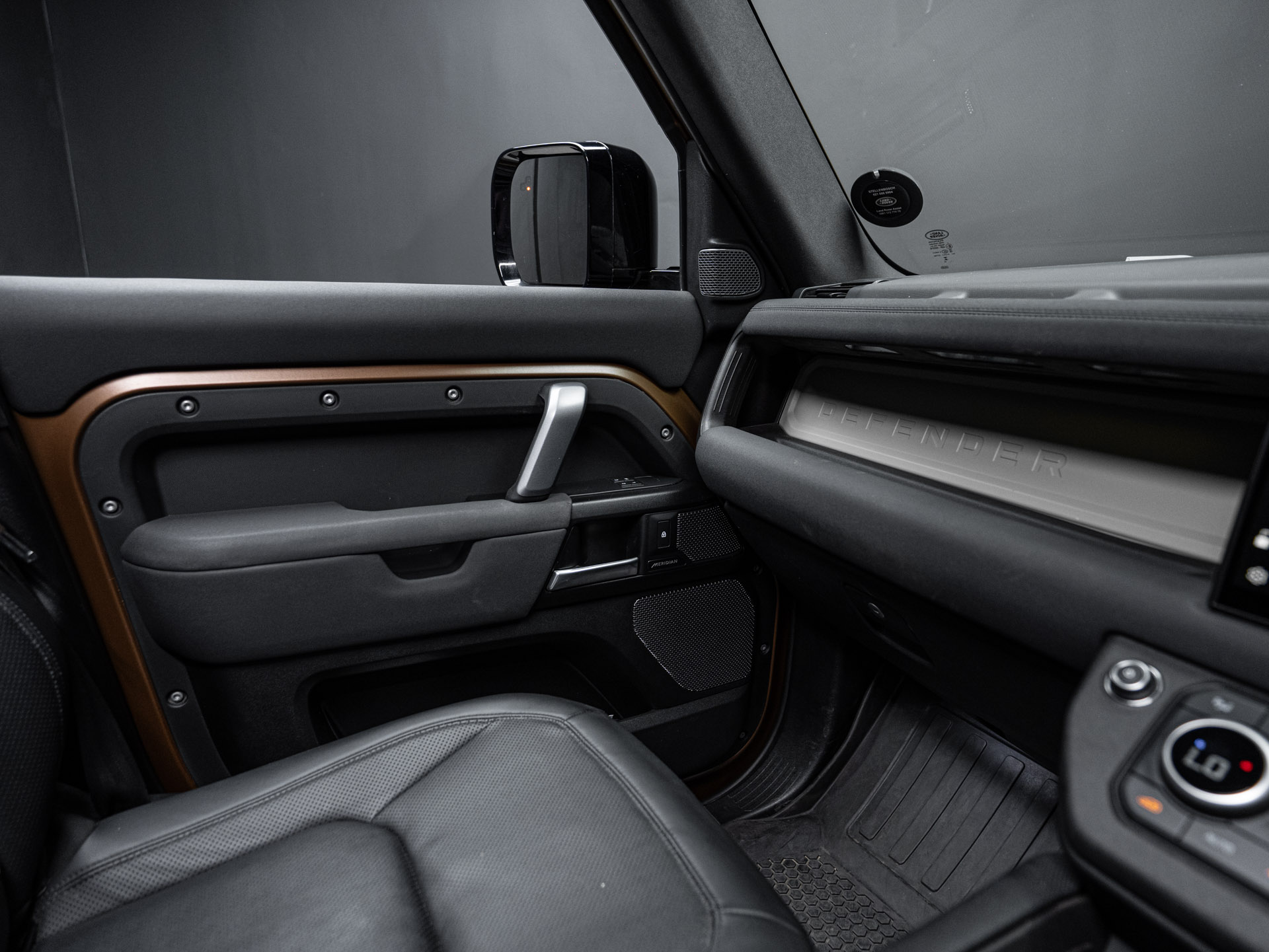 brown land rover defender d300 25