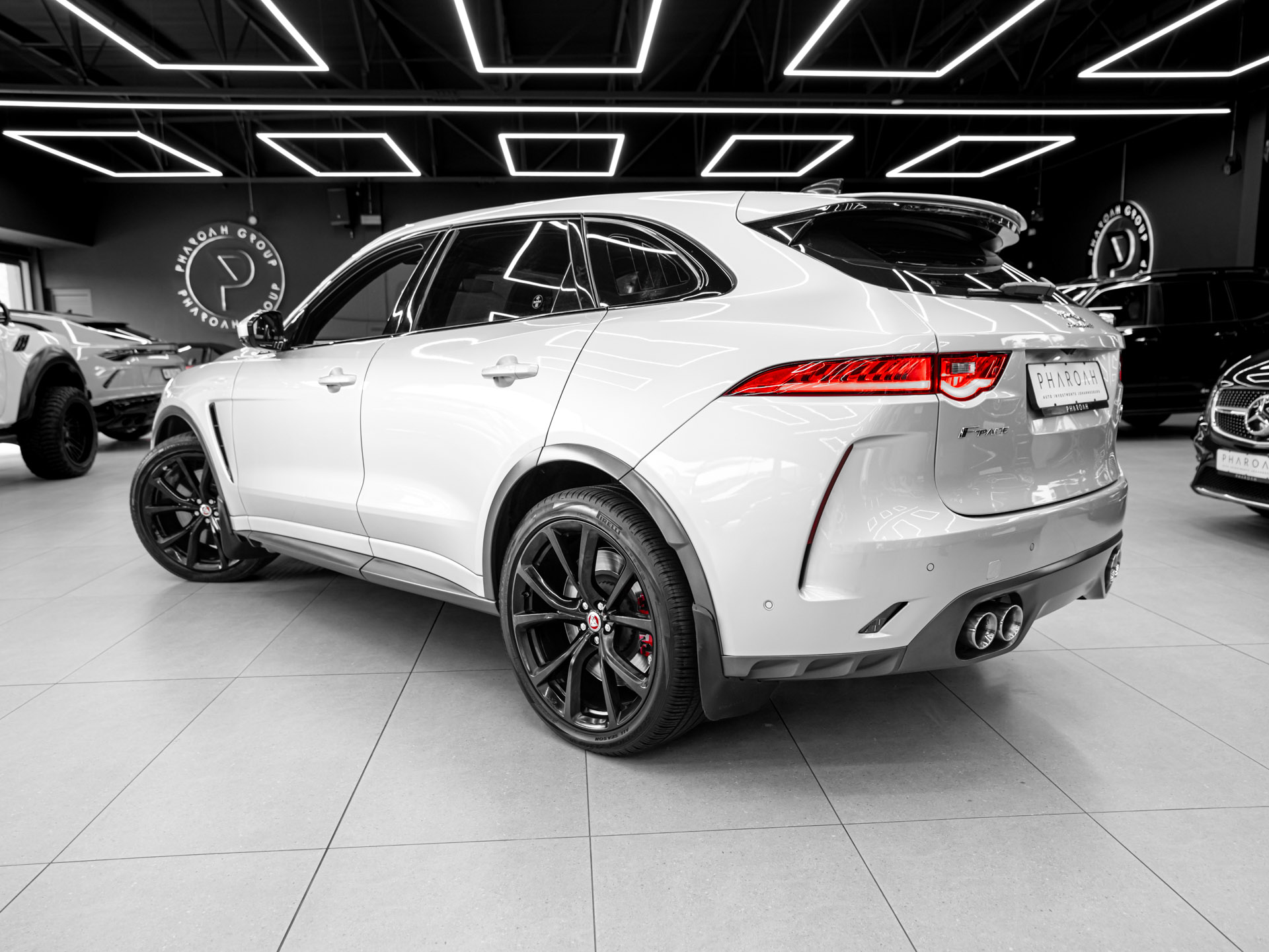 grey jaguar f pace svr 13