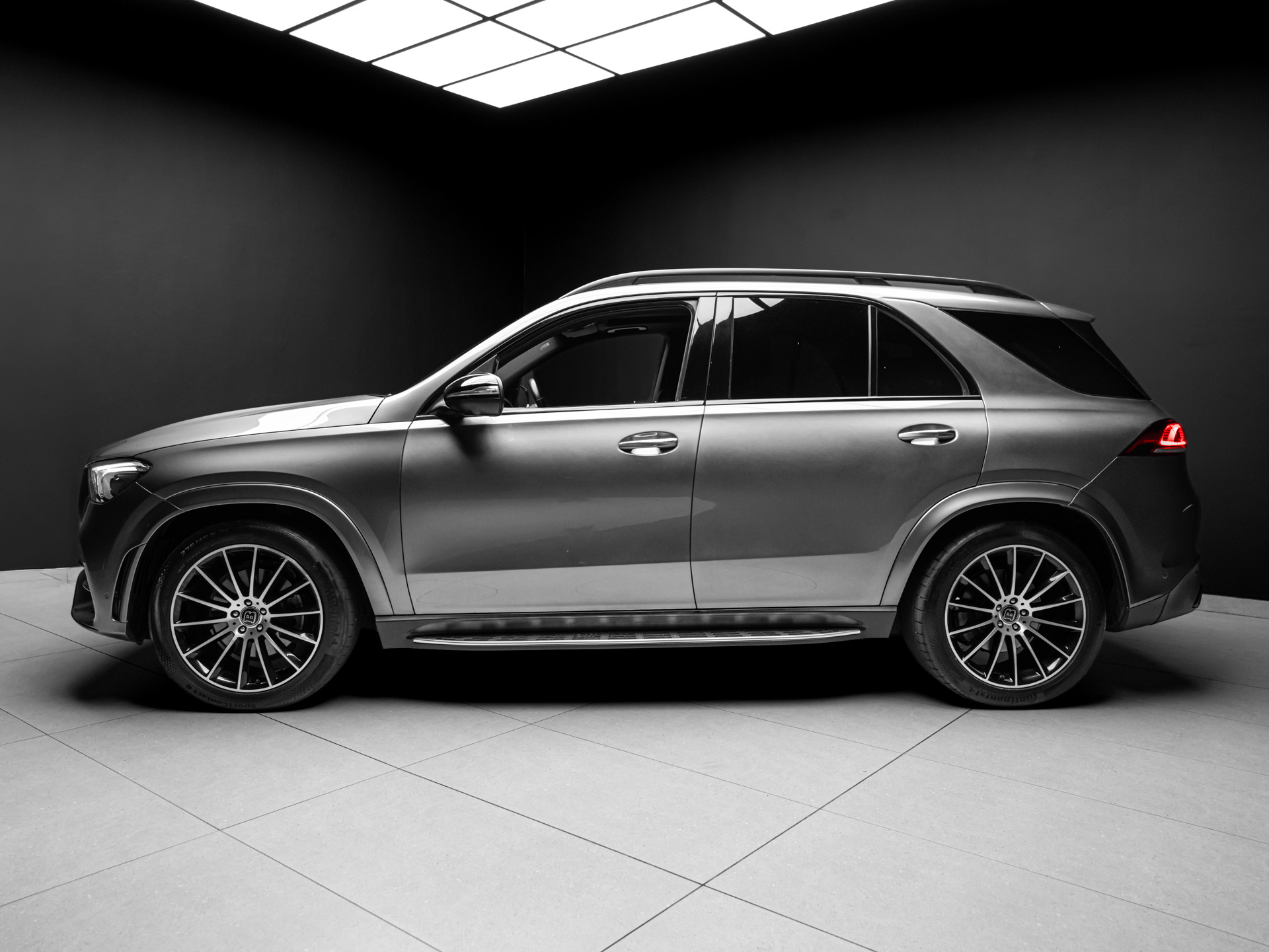 grey mercedes benz gle 400d 4matic 2