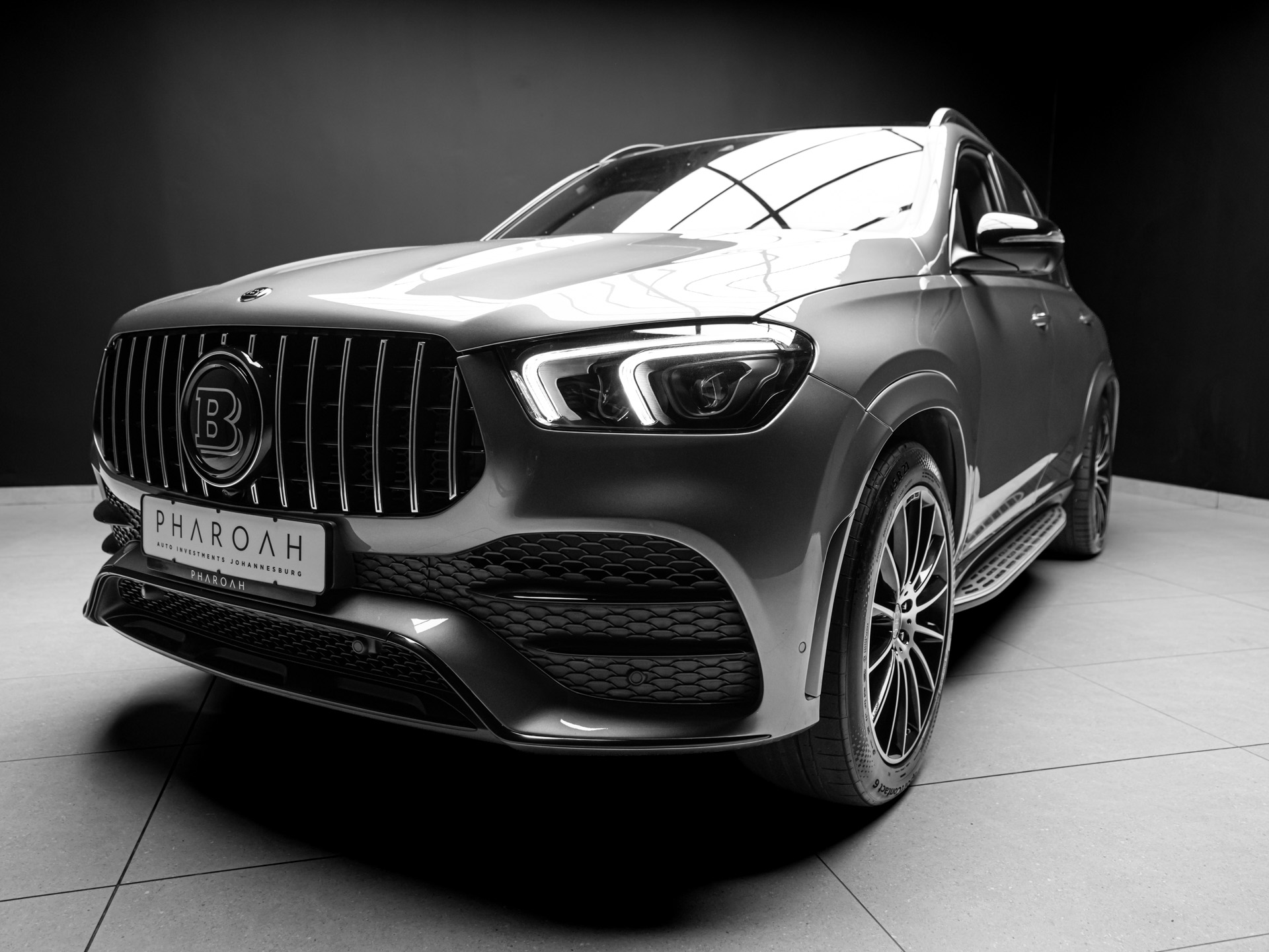grey mercedes benz gle 400d 4matic 7