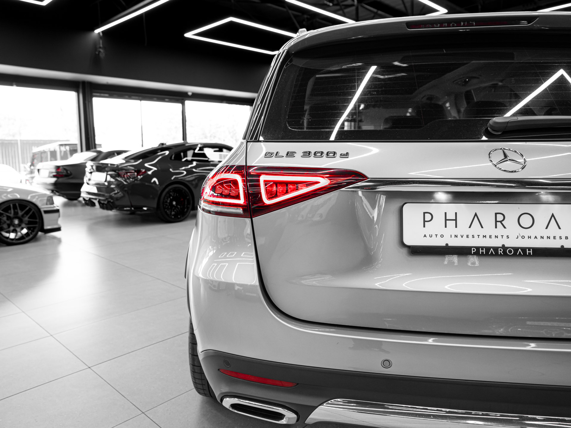 grey mercedes gle300d 12