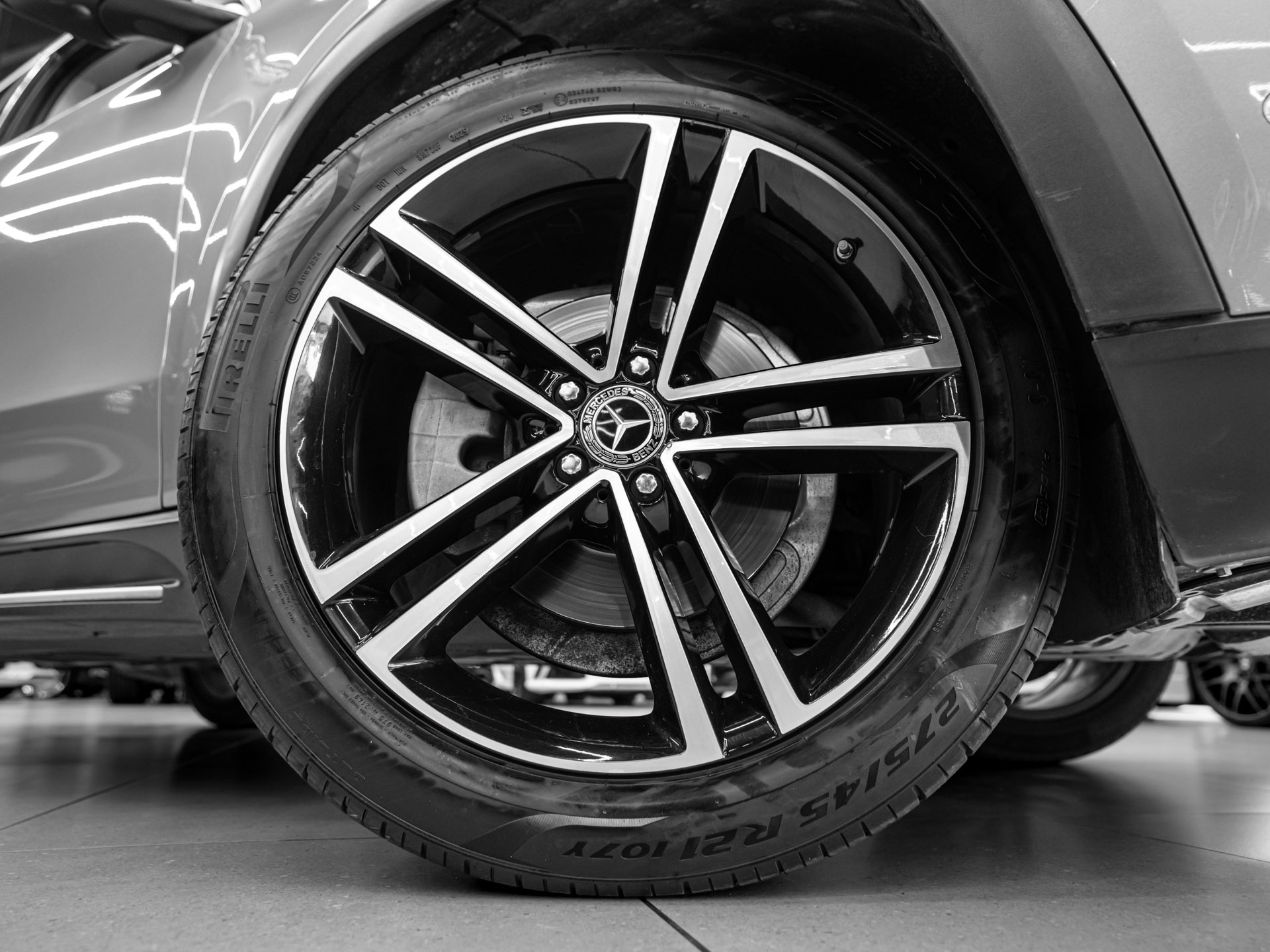 grey mercedes gle300d 3