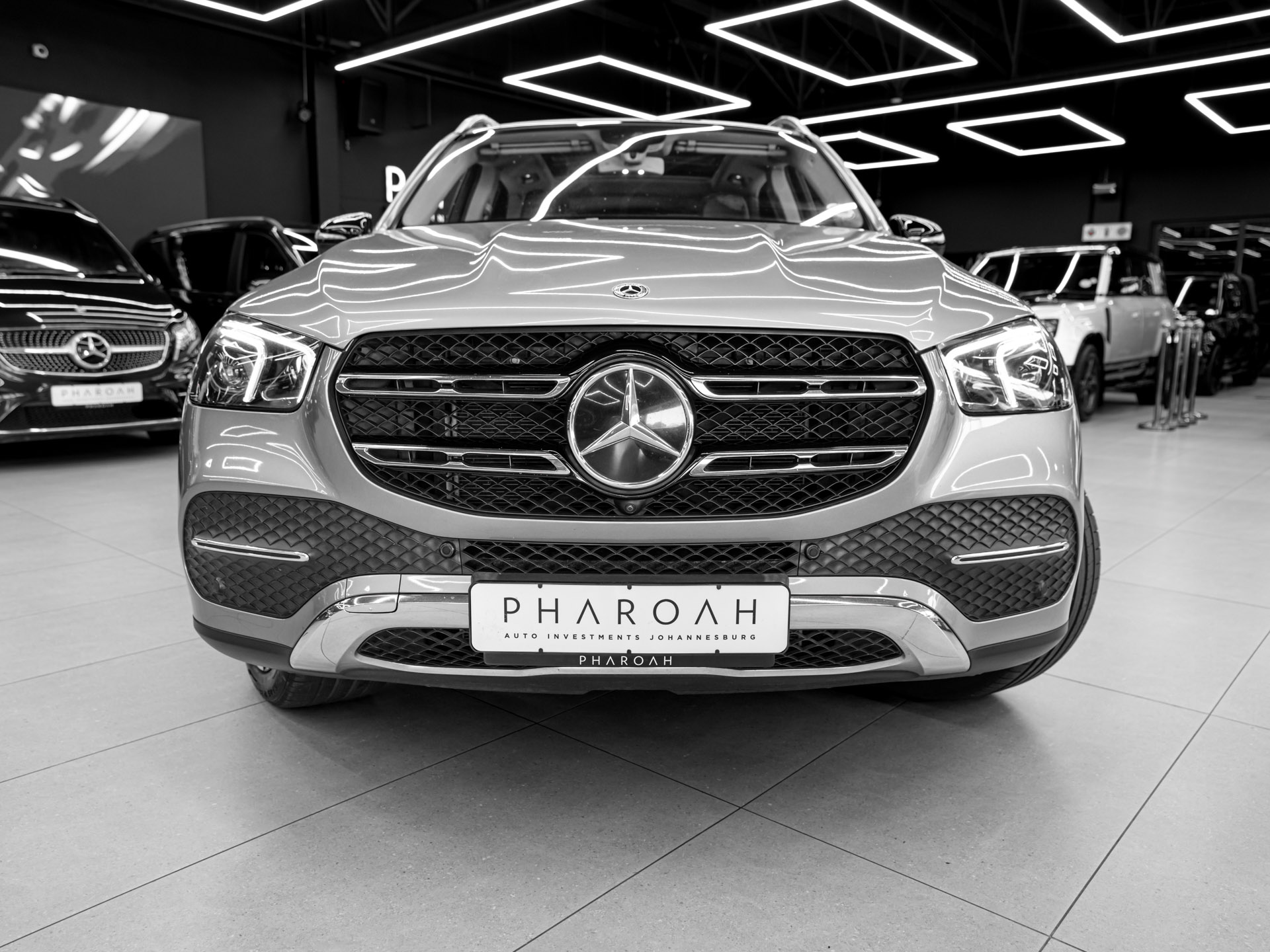 grey mercedes gle300d 4