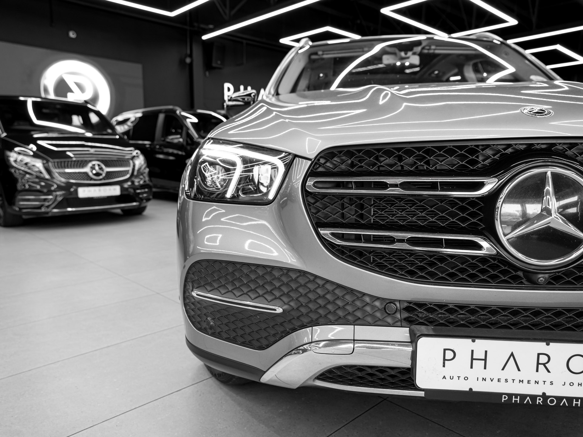 grey mercedes gle300d 5