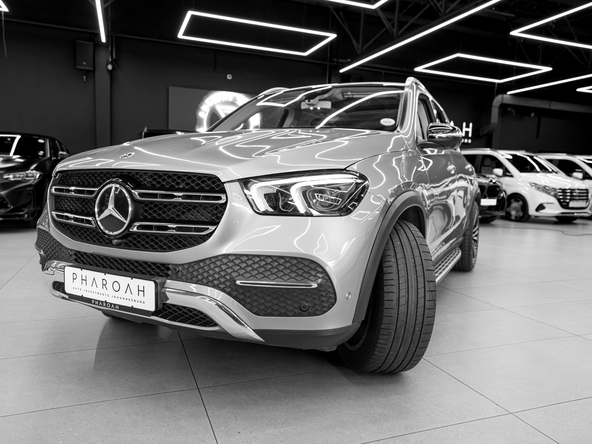 grey mercedes gle300d 6
