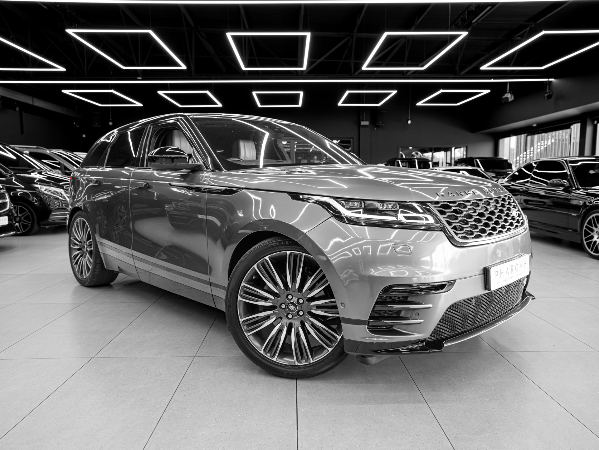 grey range rover velar