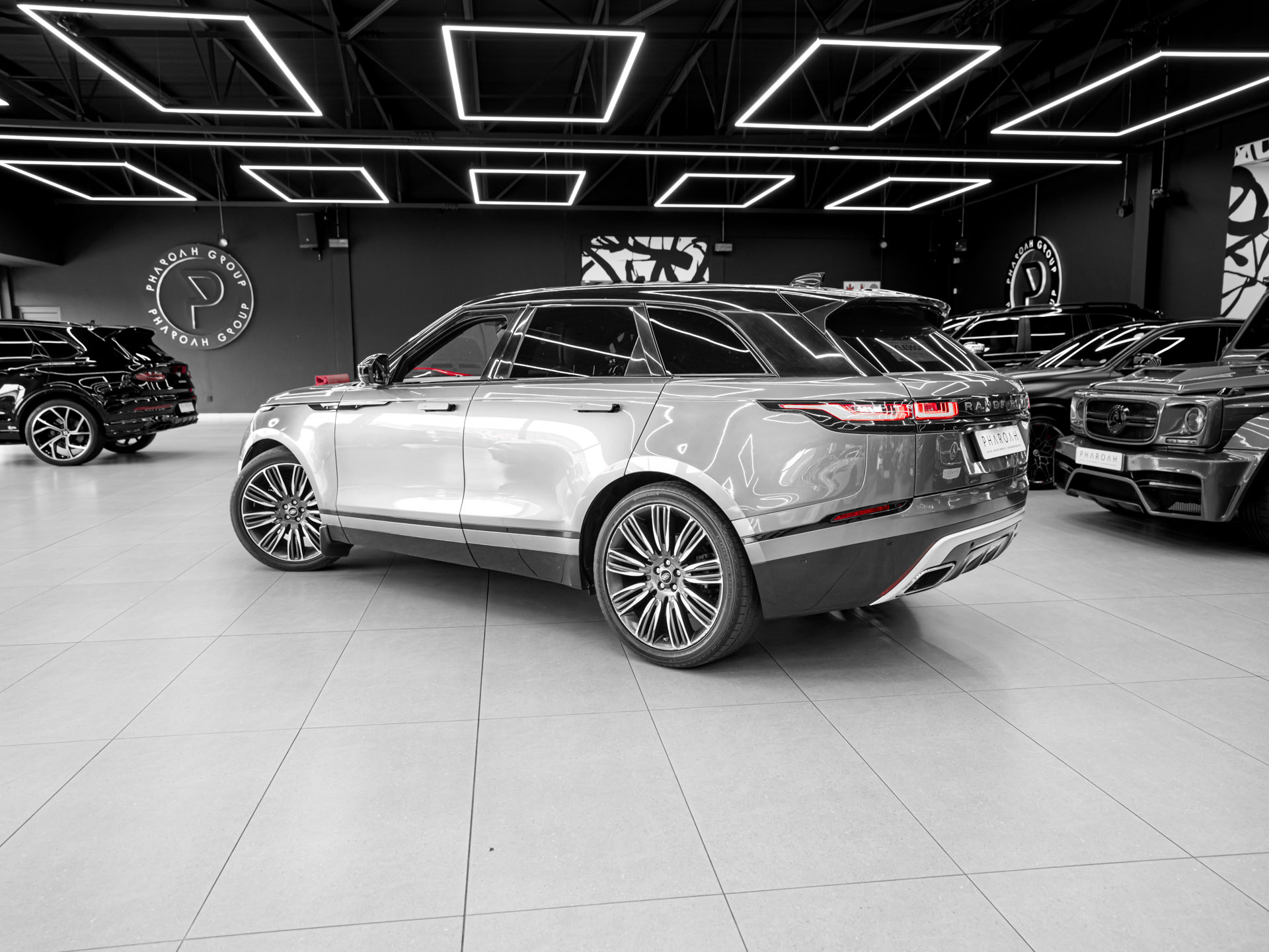 grey range rover velar 10