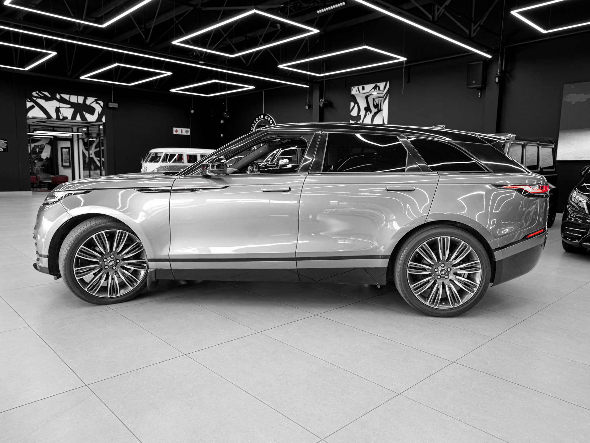 grey range rover velar 11