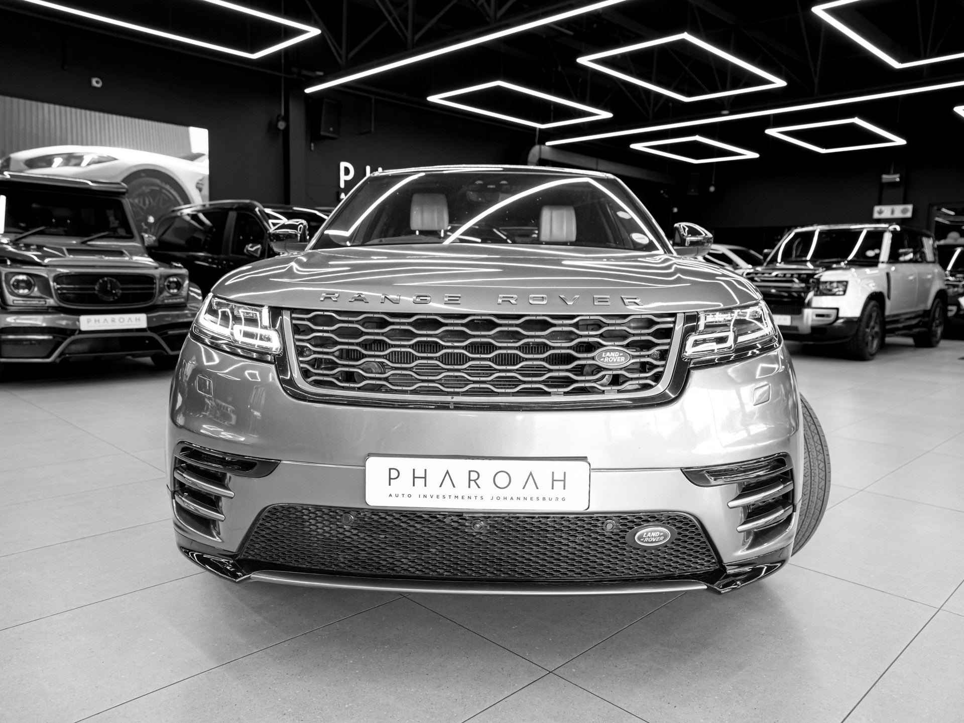 grey range rover velar 2