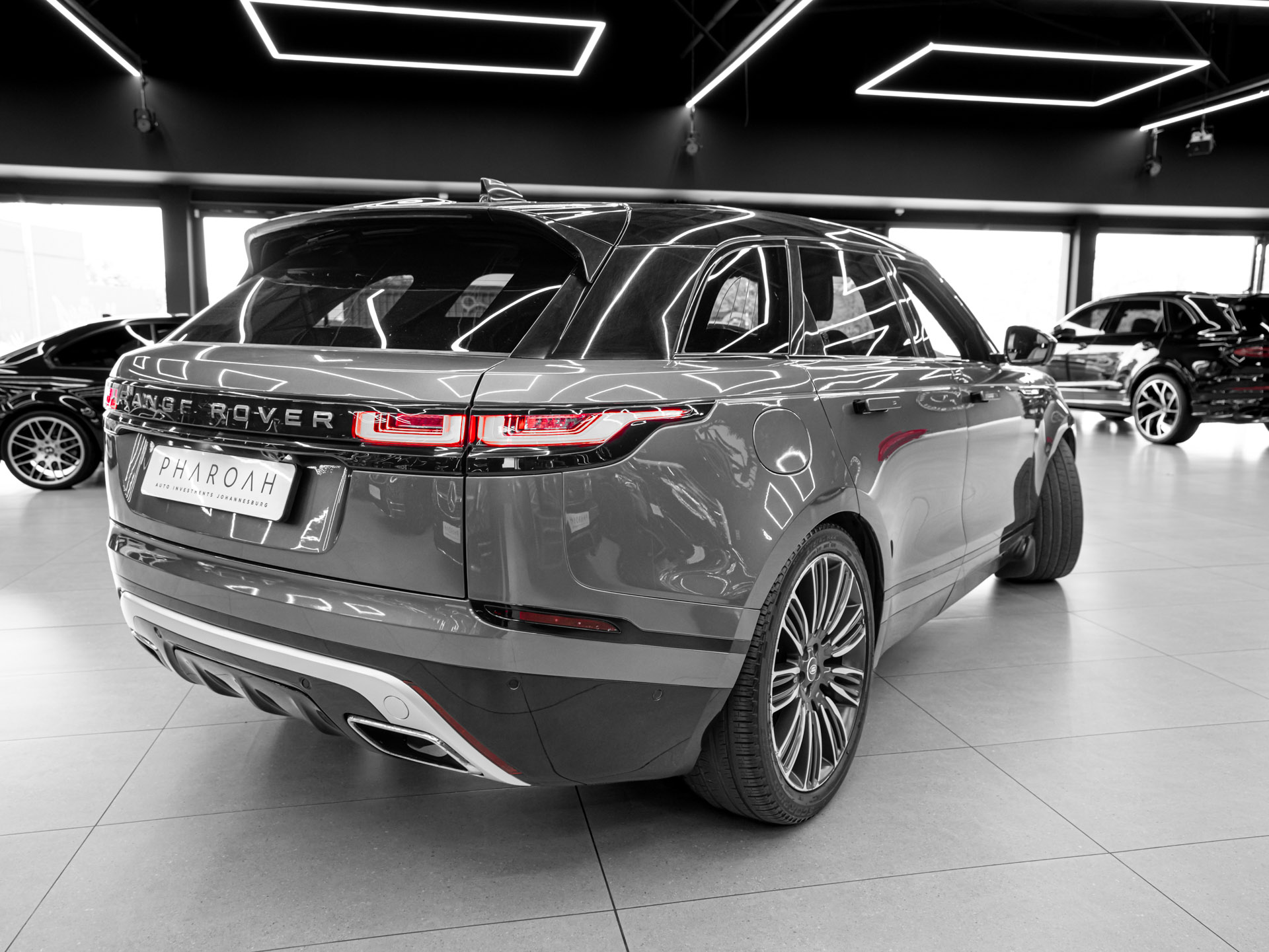 grey range rover velar 8