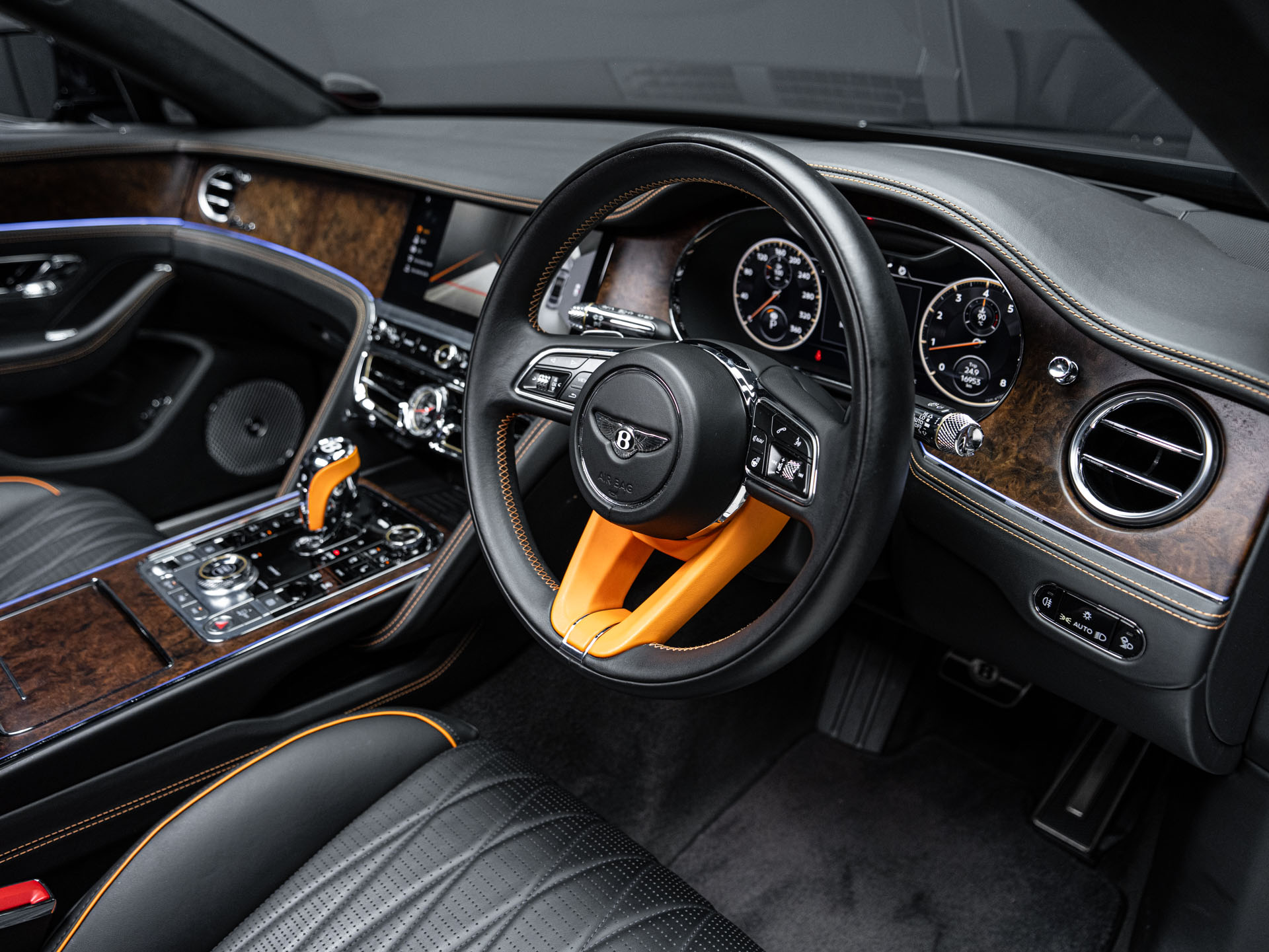 navy blue bentley flying spur azure 17