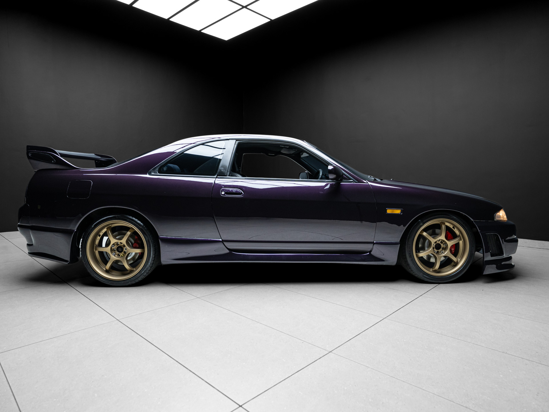 purple nissan skyline 11
