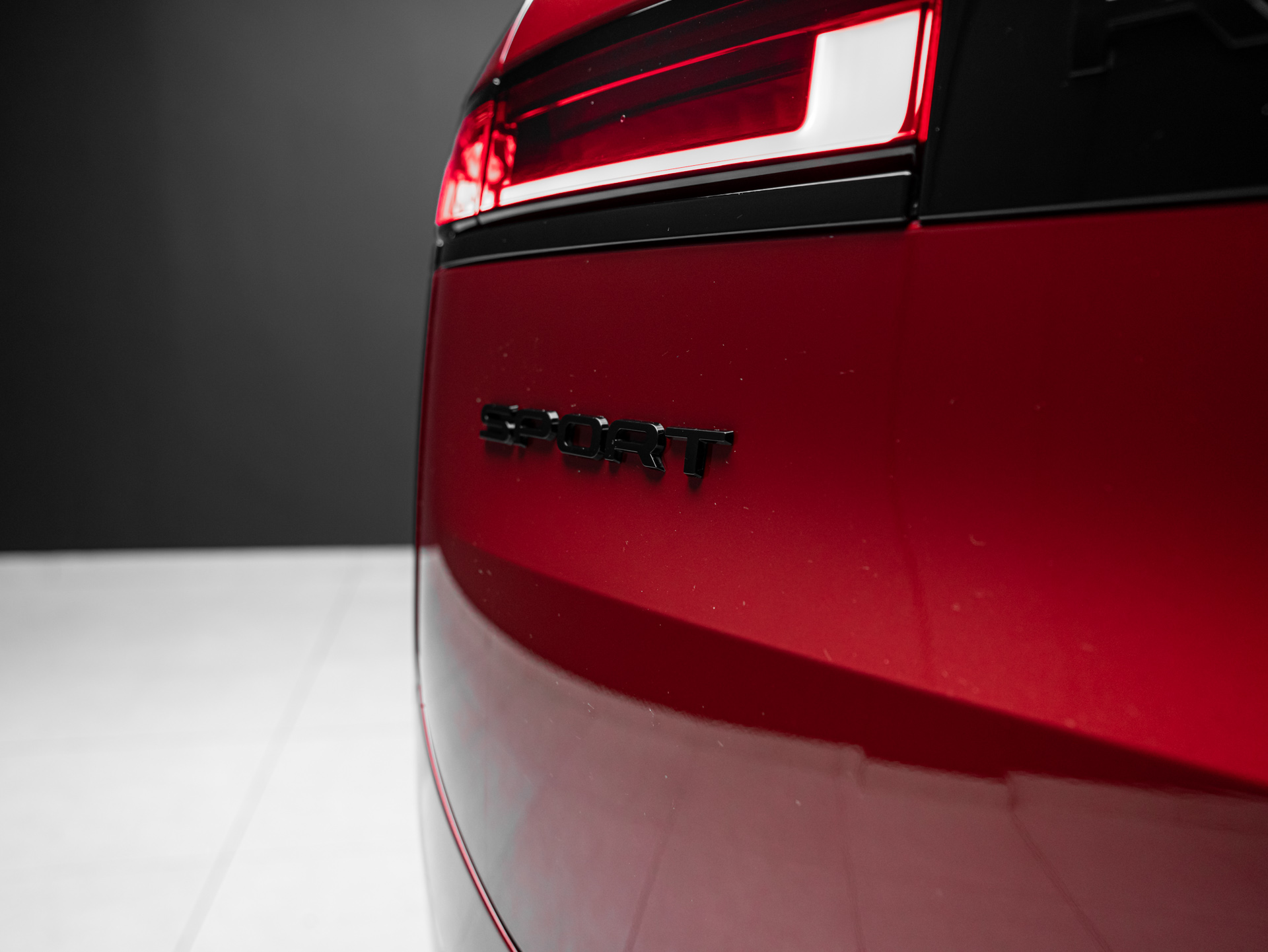 red range rover sport autobiography 16
