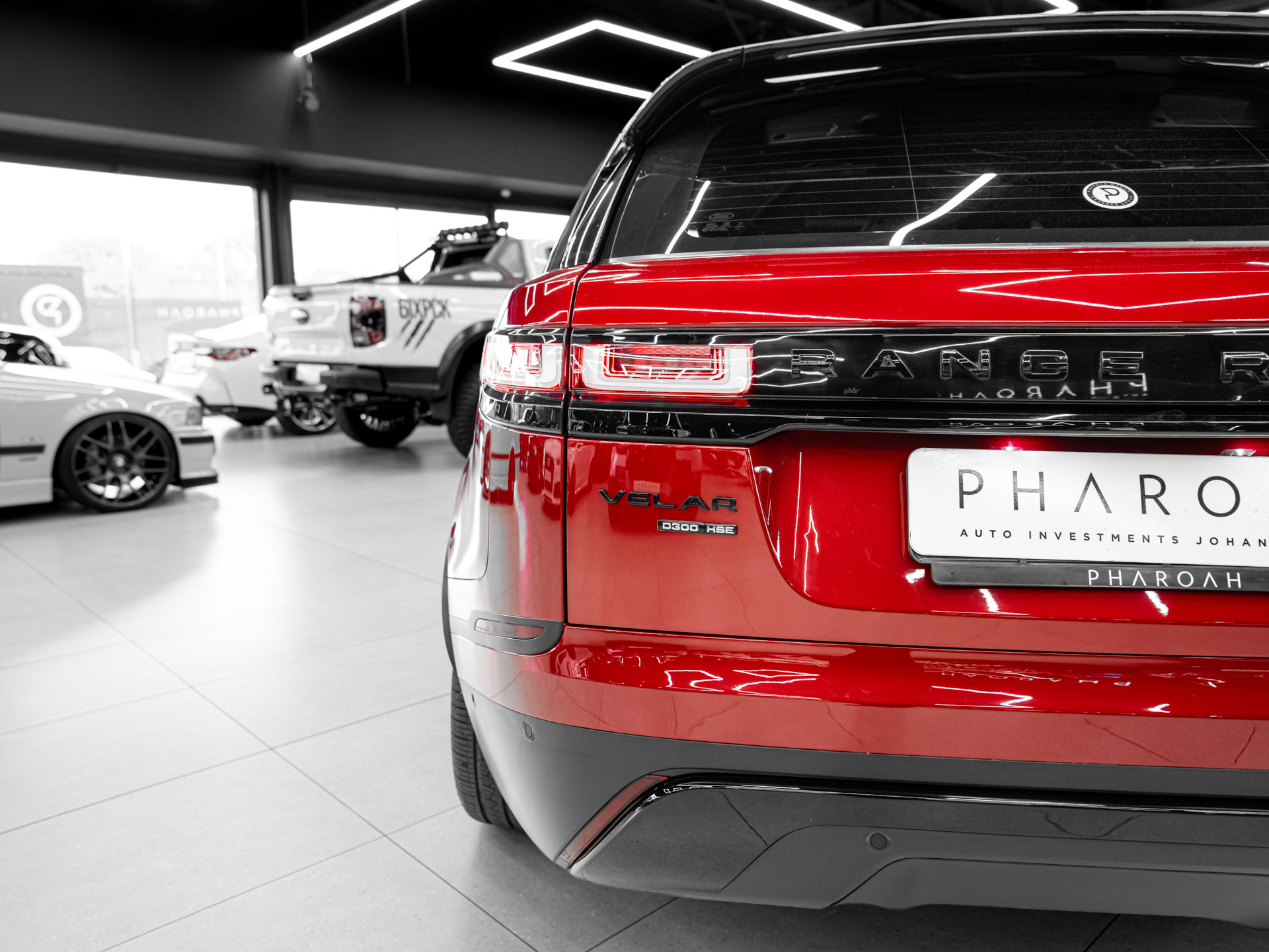 red range rover velar 10