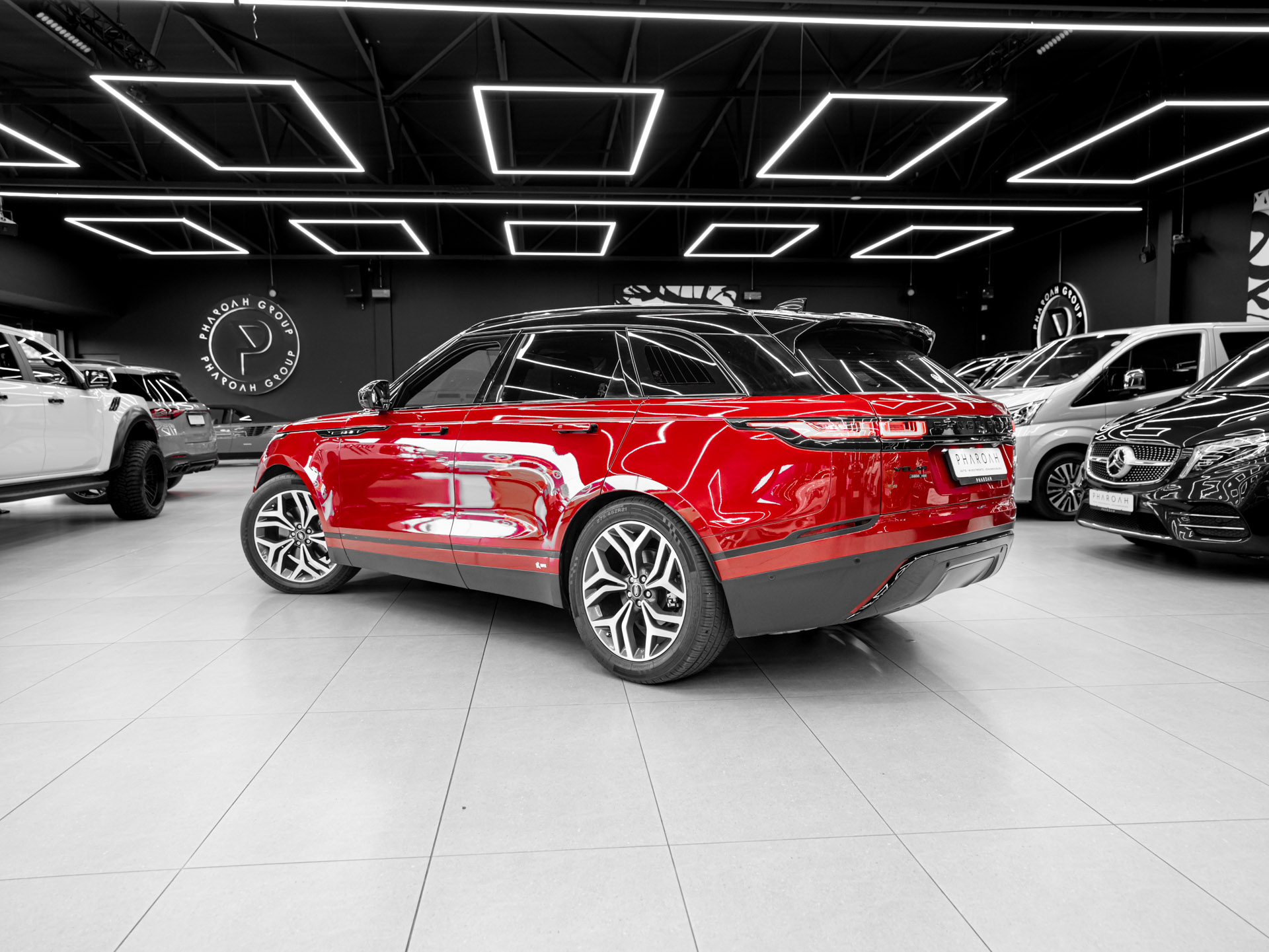 red range rover velar 12