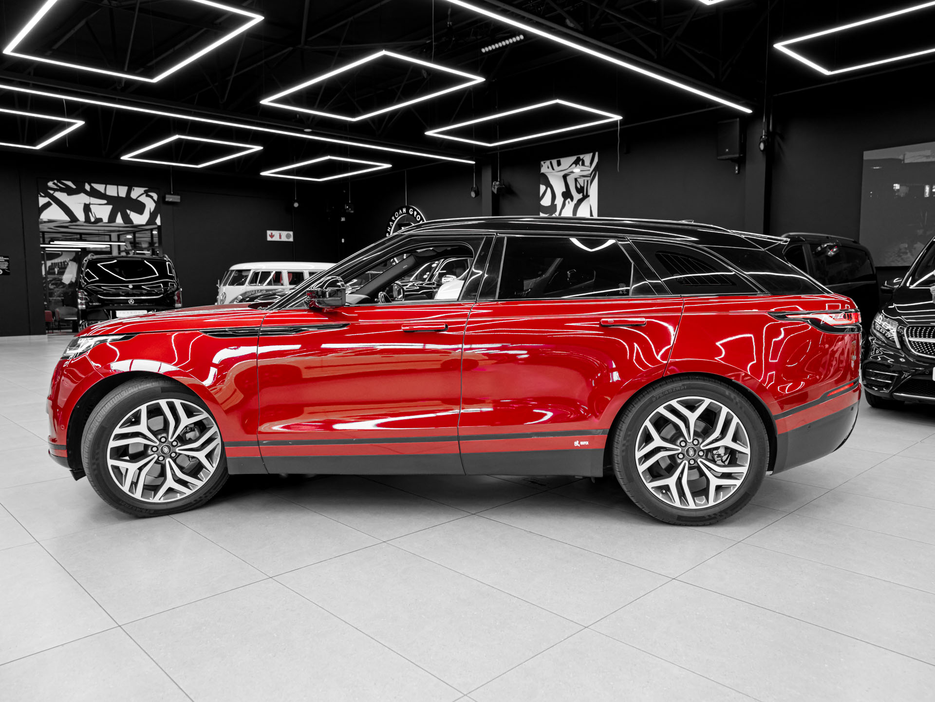 red range rover velar 13