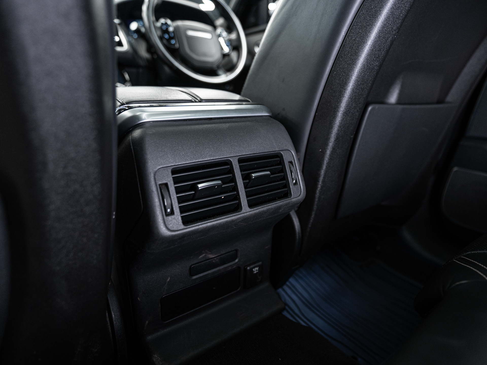 red range rover velar 30