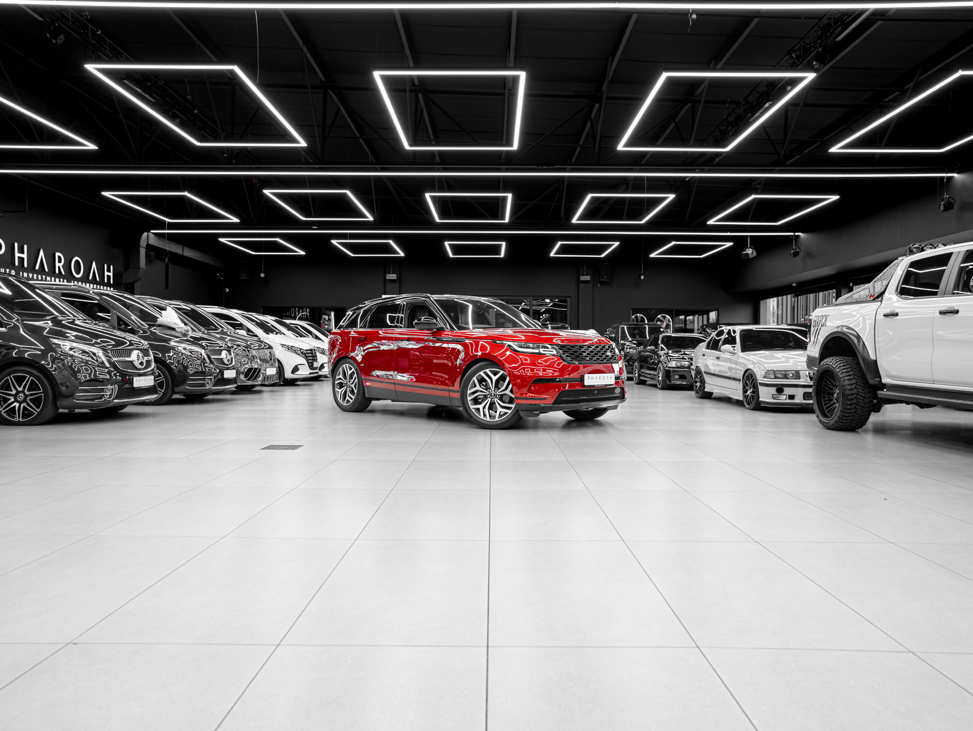 red range rover velar