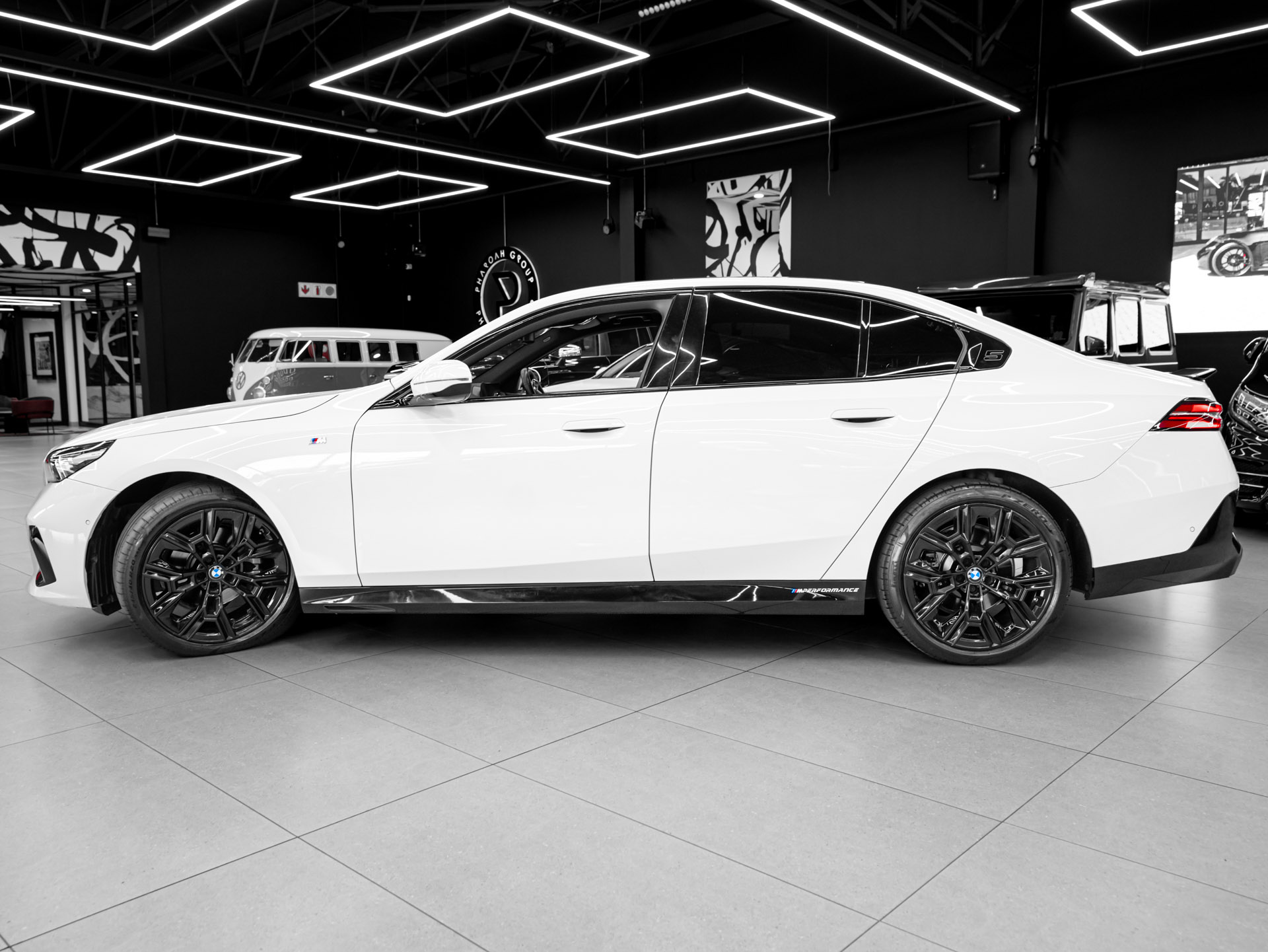 white bmw 520d 14