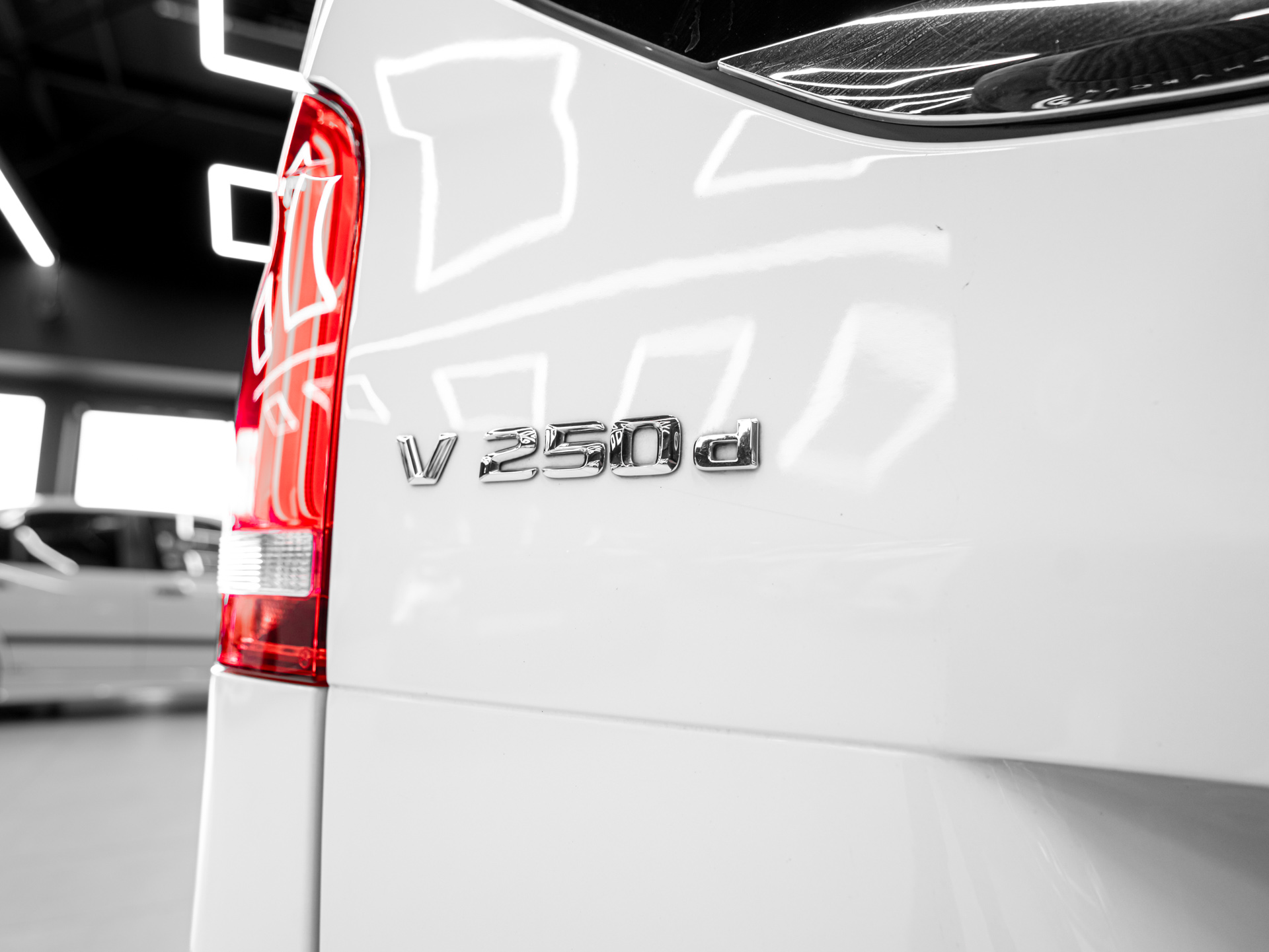 white mercedes benz v250d 11