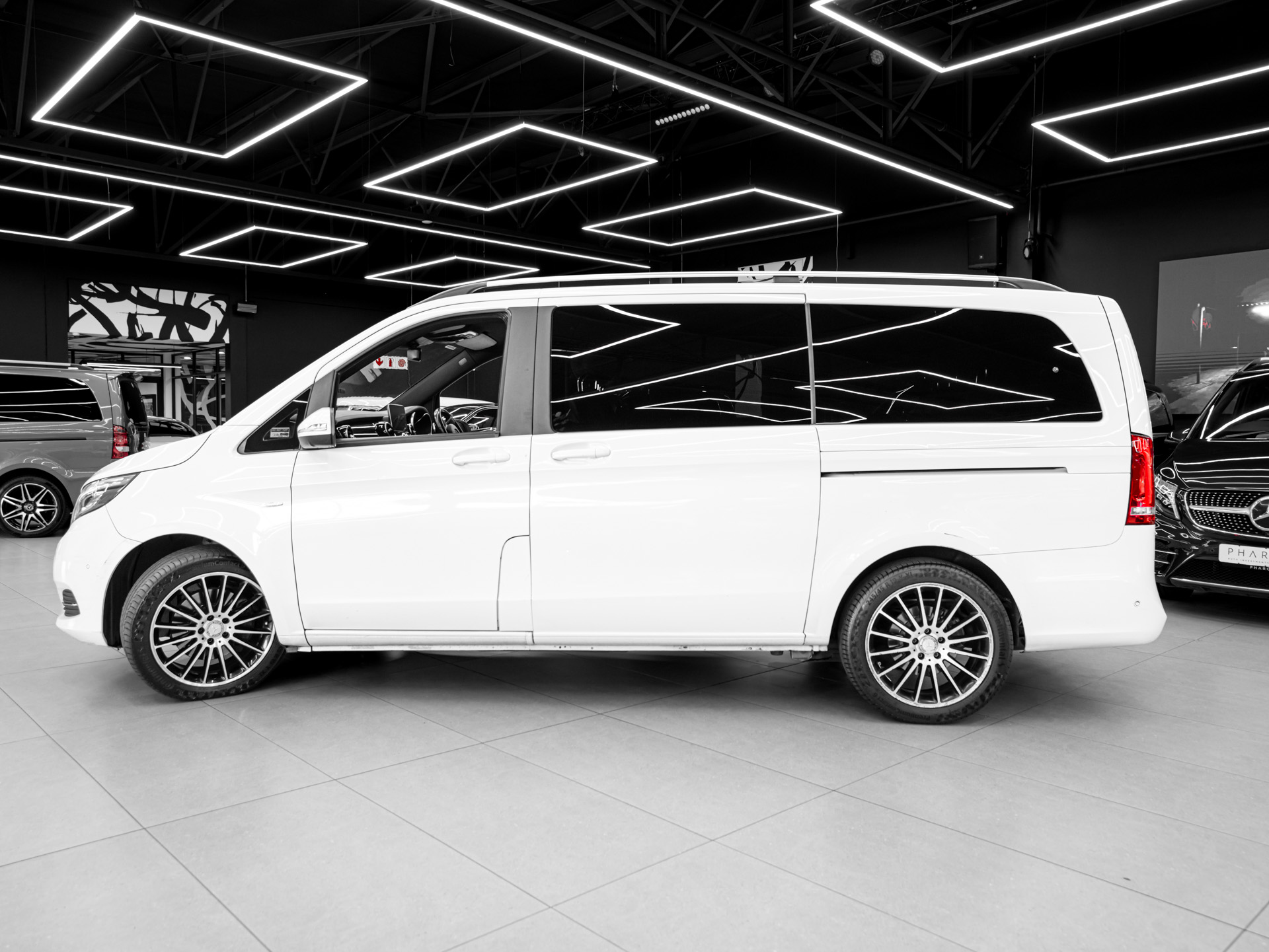 white mercedes benz v250d 15