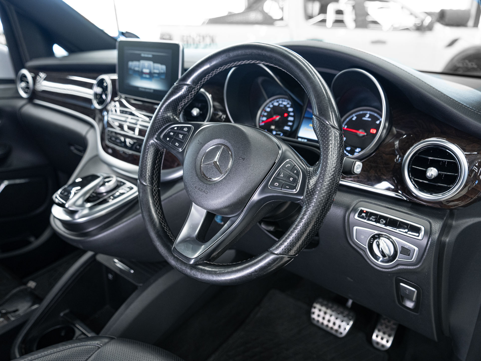 white mercedes benz v250d 20