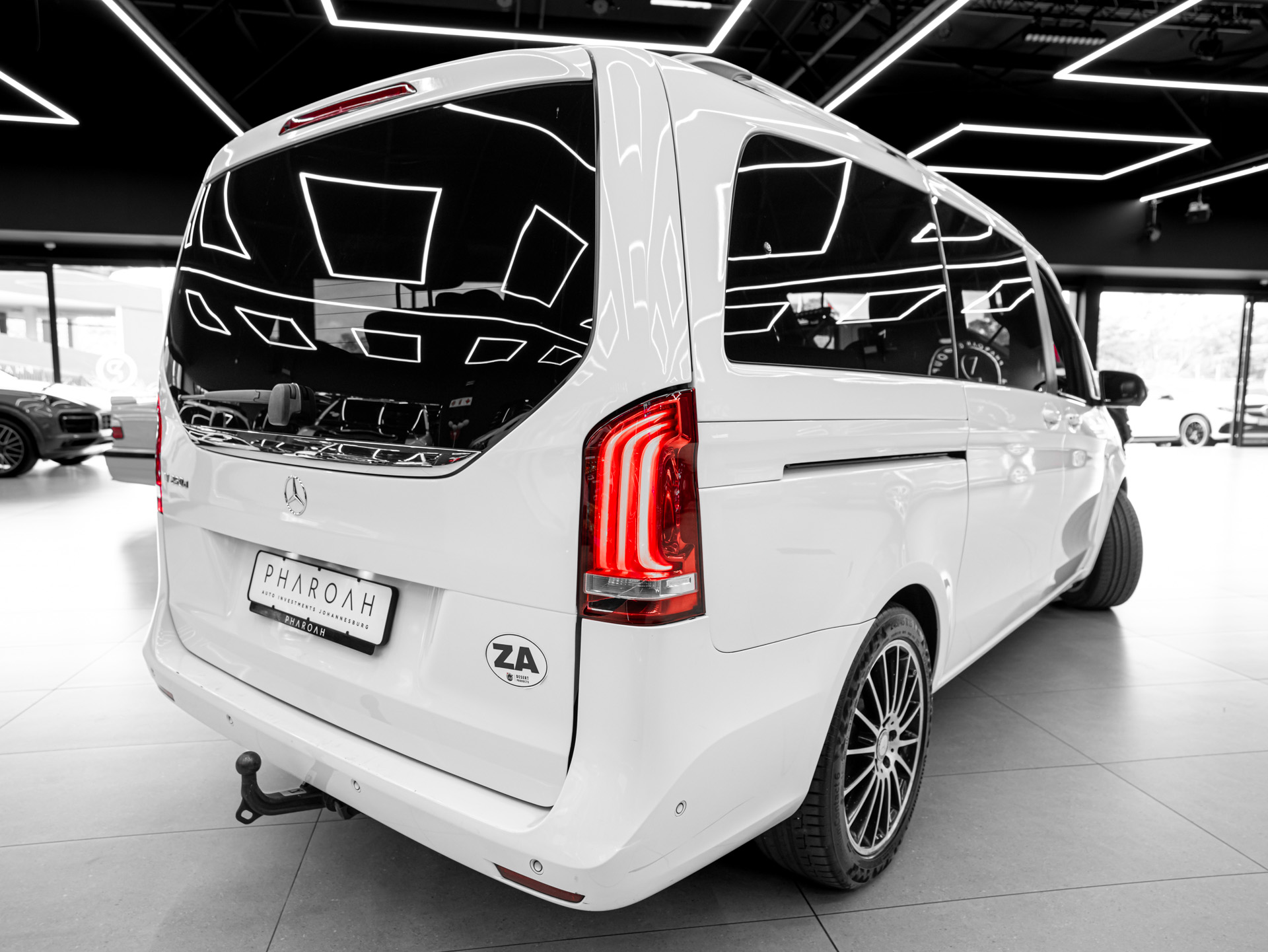 white mercedes benz v250d 9