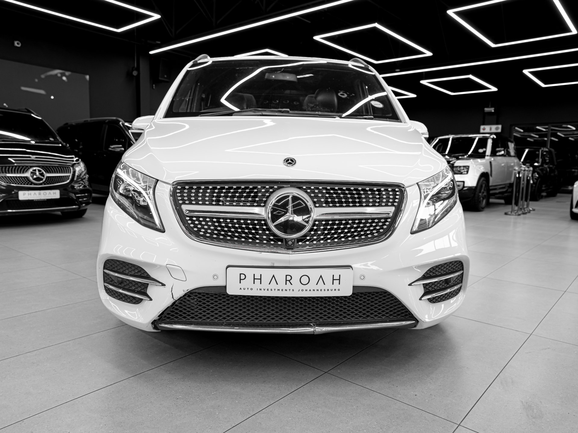white mercedes v250d avantgarde 4