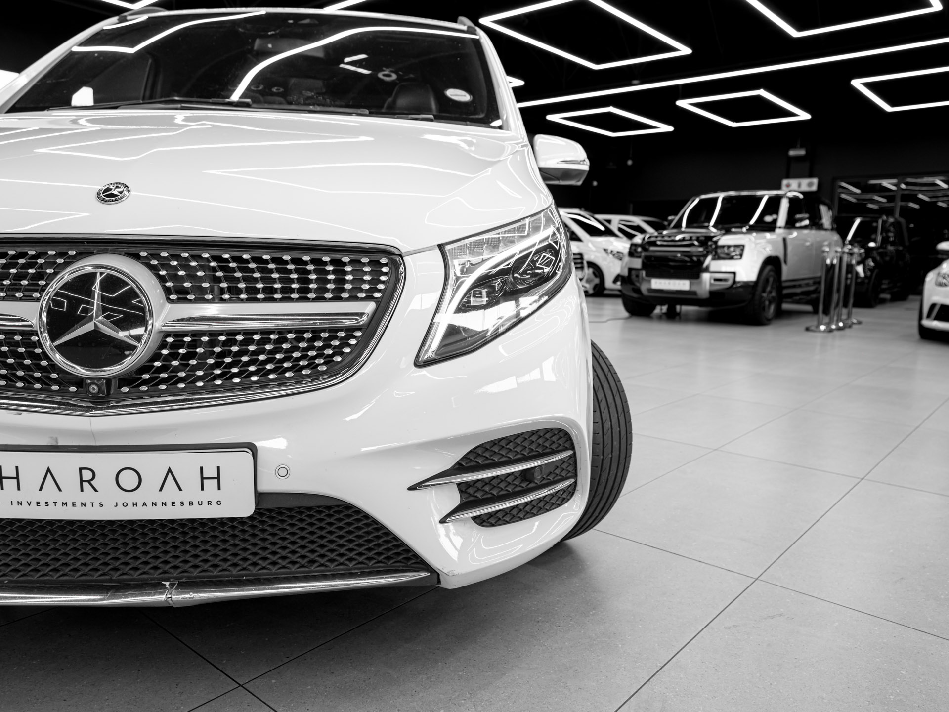 white mercedes v250d avantgarde 5