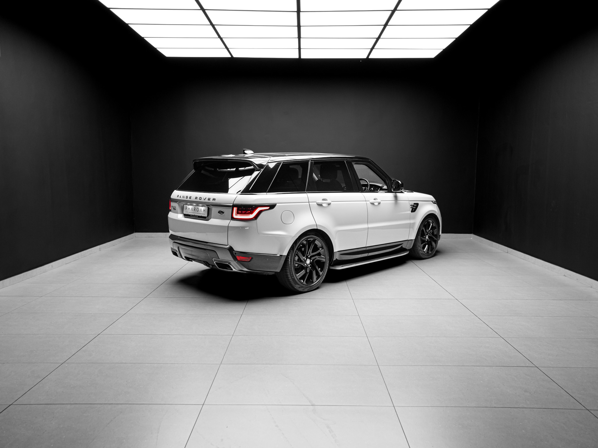 white range rover sport hse 11