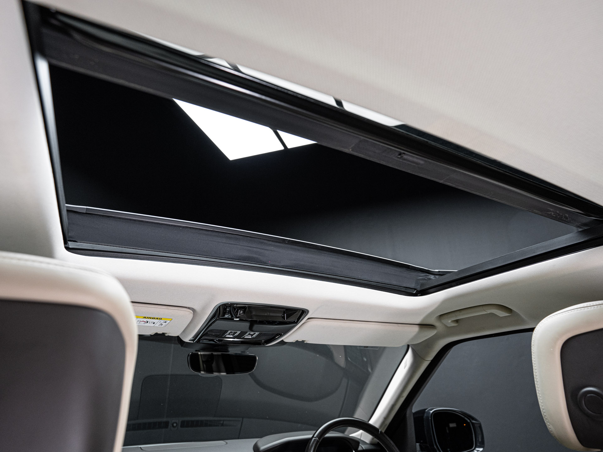 white range rover sport hse 30